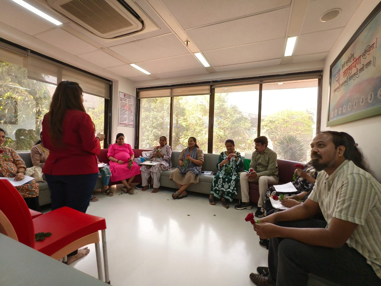 Bijall's rose-blessing ritual during a live Garbhsanskar workshop